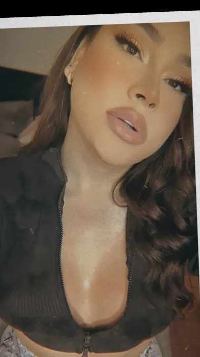 Dayapaisa, Girlfriend Experience OnlyFans creator, profile photo