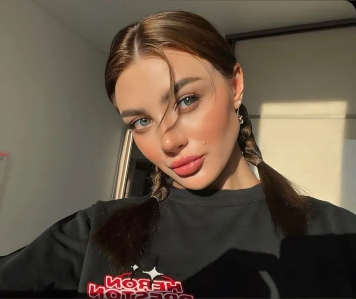 Elizashevchenko, Girlfriend Experience OnlyFans creator, profile photo