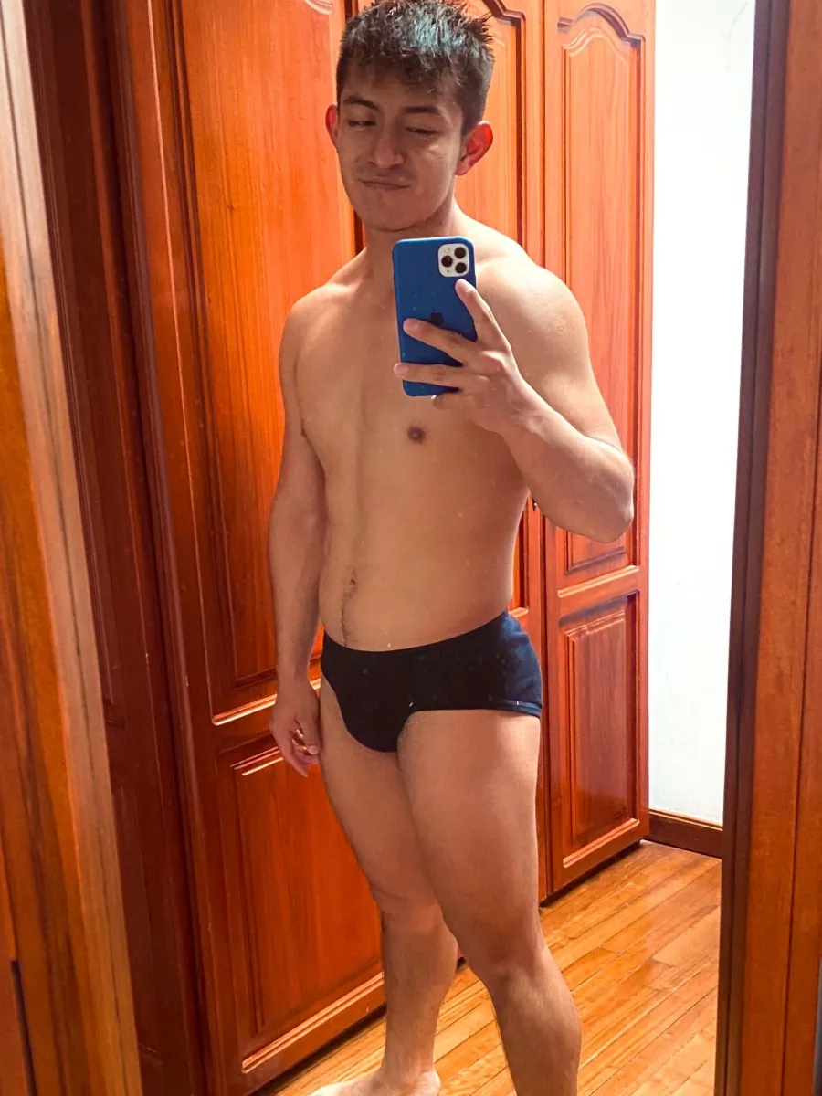 Estebanbttm6, Girlfriend Experience OnlyFans creator, profile photo