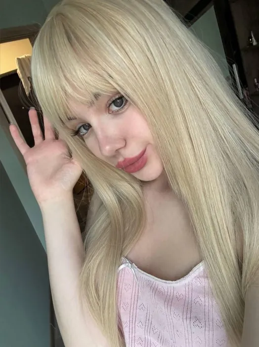Eva Blondee, Girlfriend Experience OnlyFans creator, profile photo