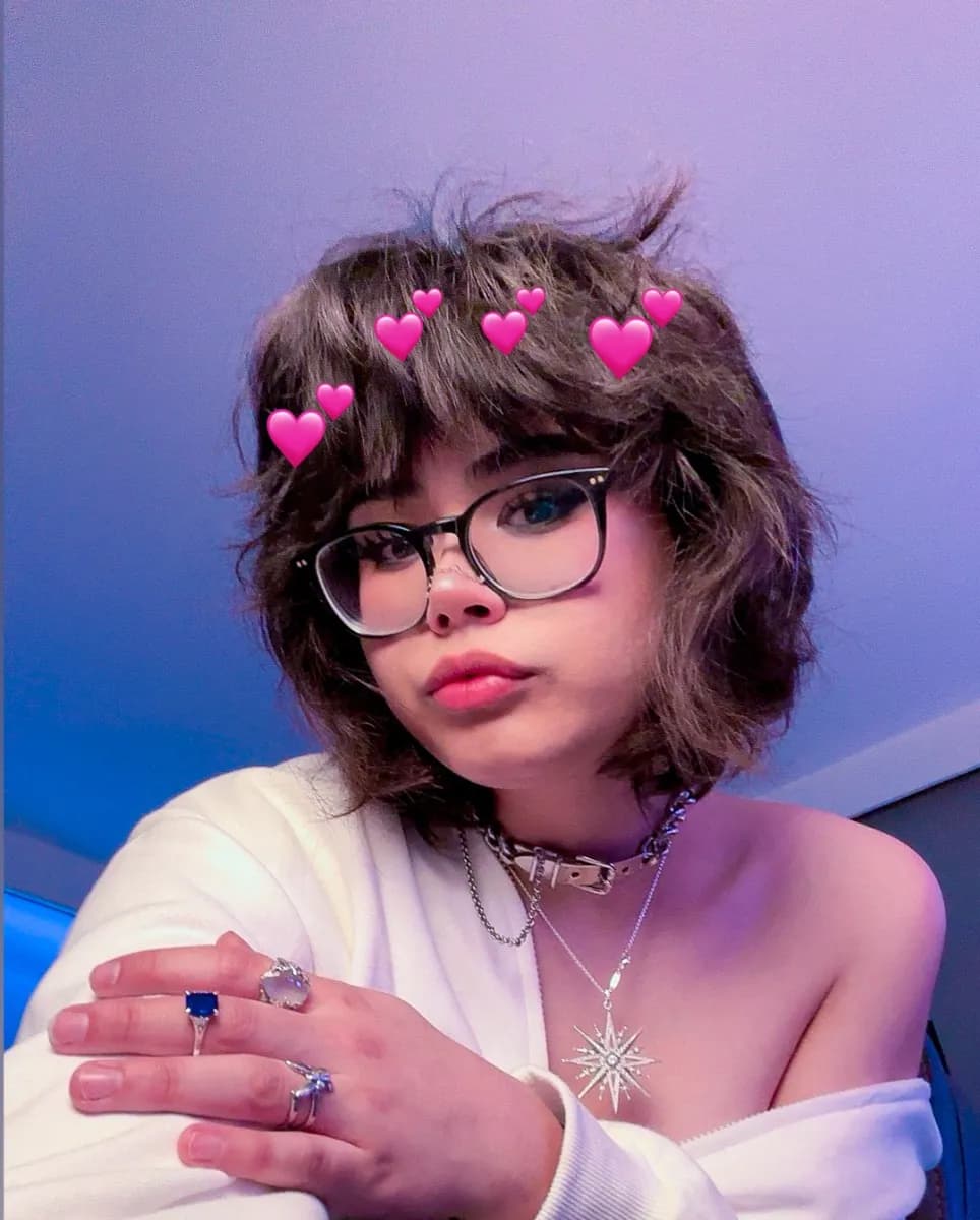 Kianavi, Girlfriend Experience OnlyFans creator, profile photo