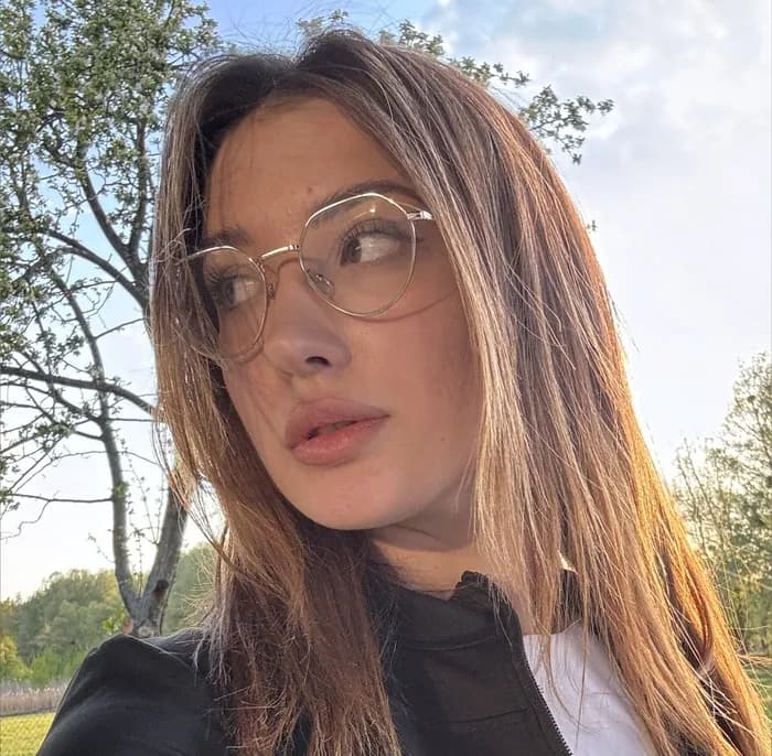 Kira Mur, Tease & Flirty OnlyFans creator, profile photo