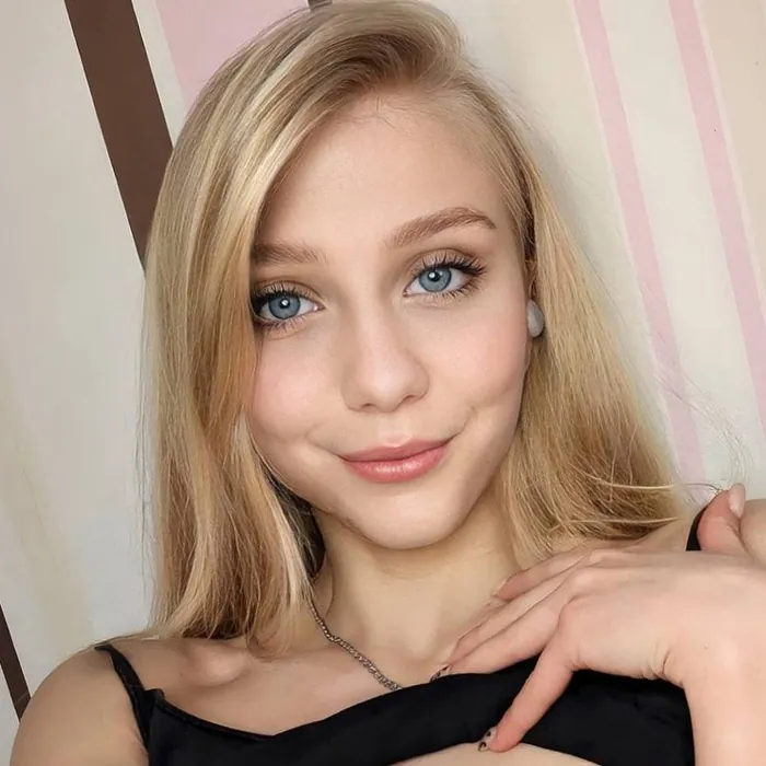 Kristi Lei, Girlfriend Experience OnlyFans creator, profile photo