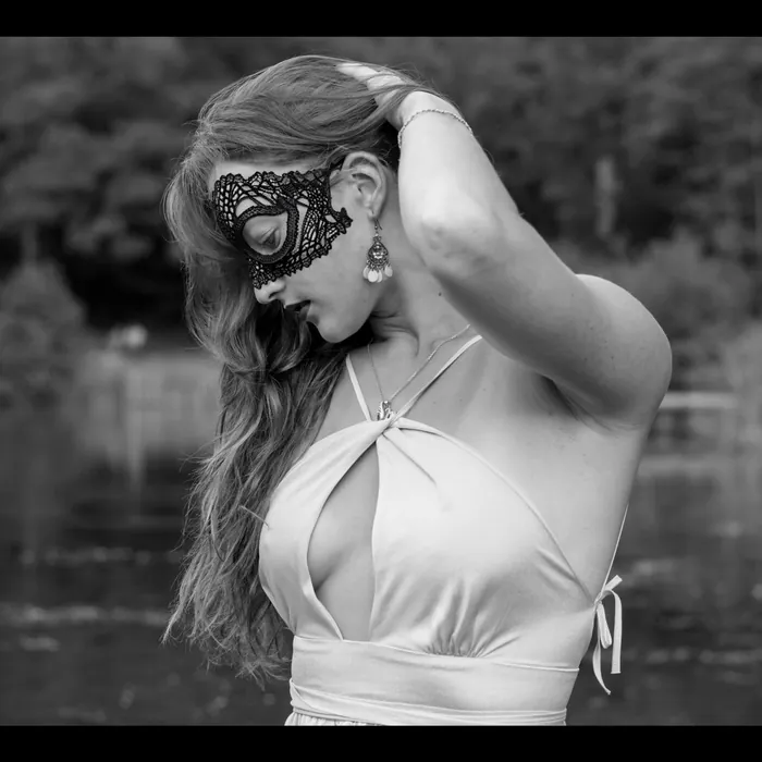 Masked-Beauty-42, Fitness & Gym OnlyFans creator, profile photo