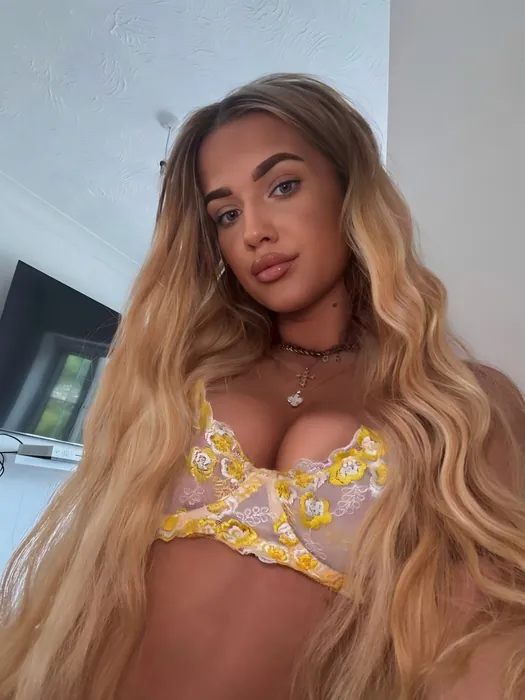 Oliviahartley, Girlfriend Experience OnlyFans creator, profile photo