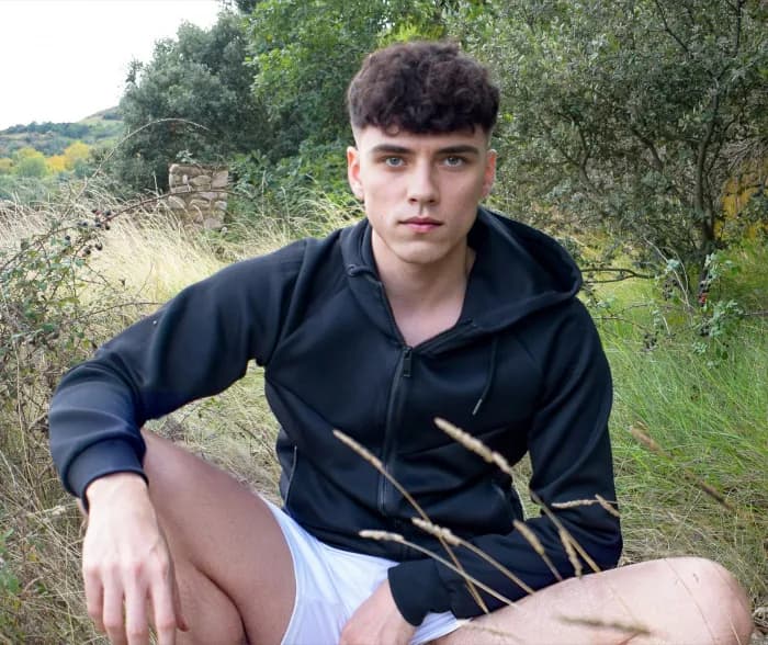 Oskar2001, Girlfriend Experience OnlyFans creator, profile photo