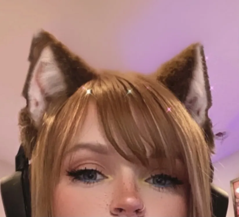 Peachjars, Girlfriend Experience OnlyFans creator, profile photo