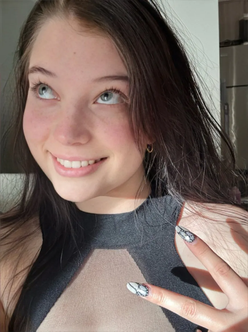 Rayeroze, Girlfriend Experience OnlyFans creator, profile photo