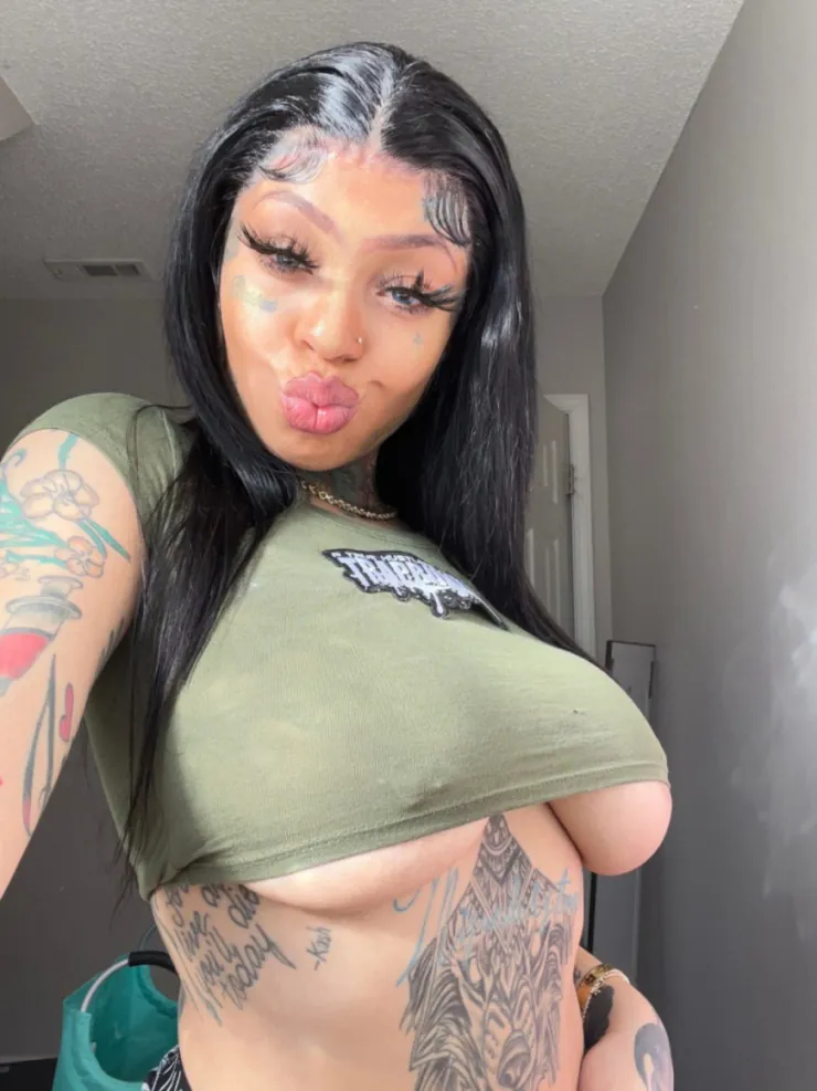 Realkaaybrazy, Girlfriend Experience OnlyFans creator