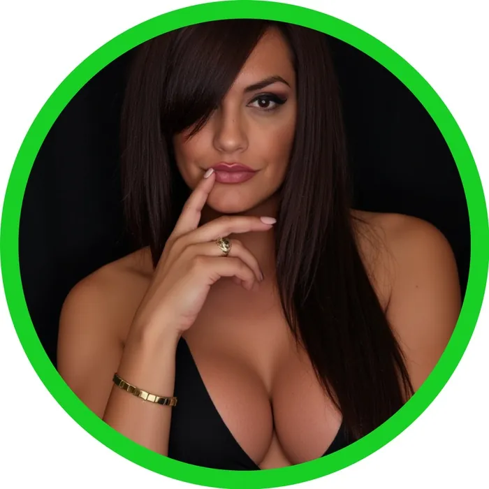 Reina Ts, Girlfriend Experience OnlyFans creator, profile photo
