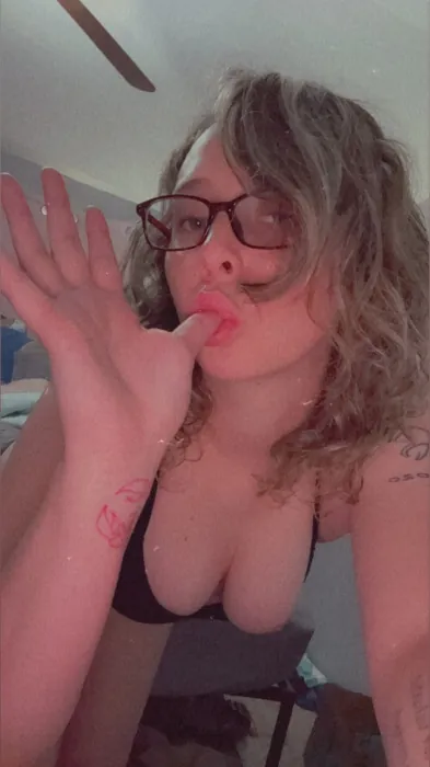 Slipnslidezz, Girlfriend Experience OnlyFans creator, profile photo