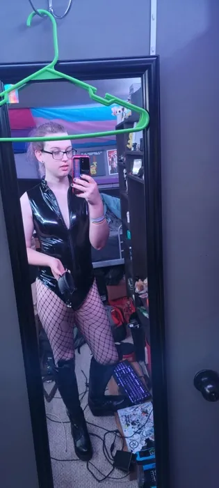 Splaterurface, Tease & Flirty OnlyFans creator, profile photo