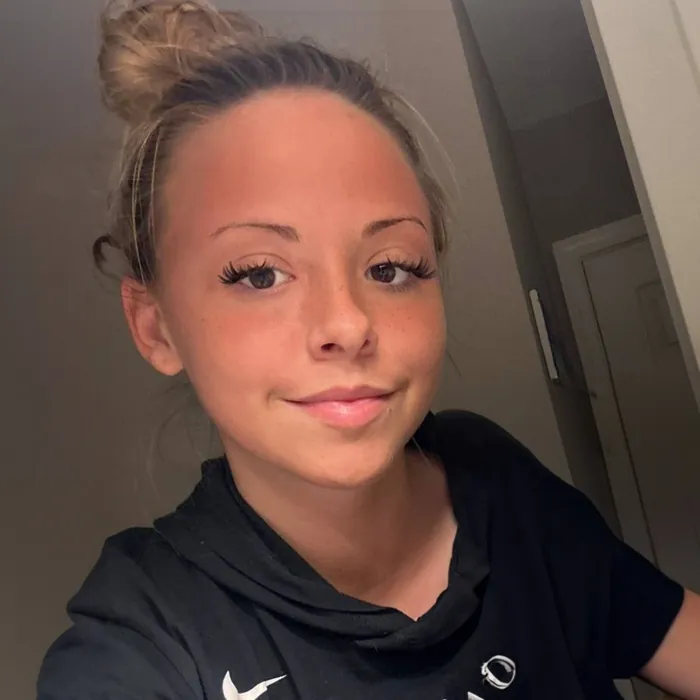 Teenzymia, Fitness & Gym OnlyFans creator